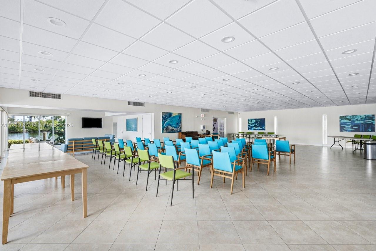 EAST POINT TOWERS CONDO - Residential