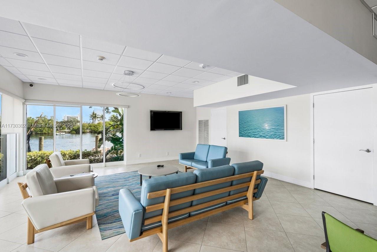 EAST POINT TOWERS CONDO - Residential