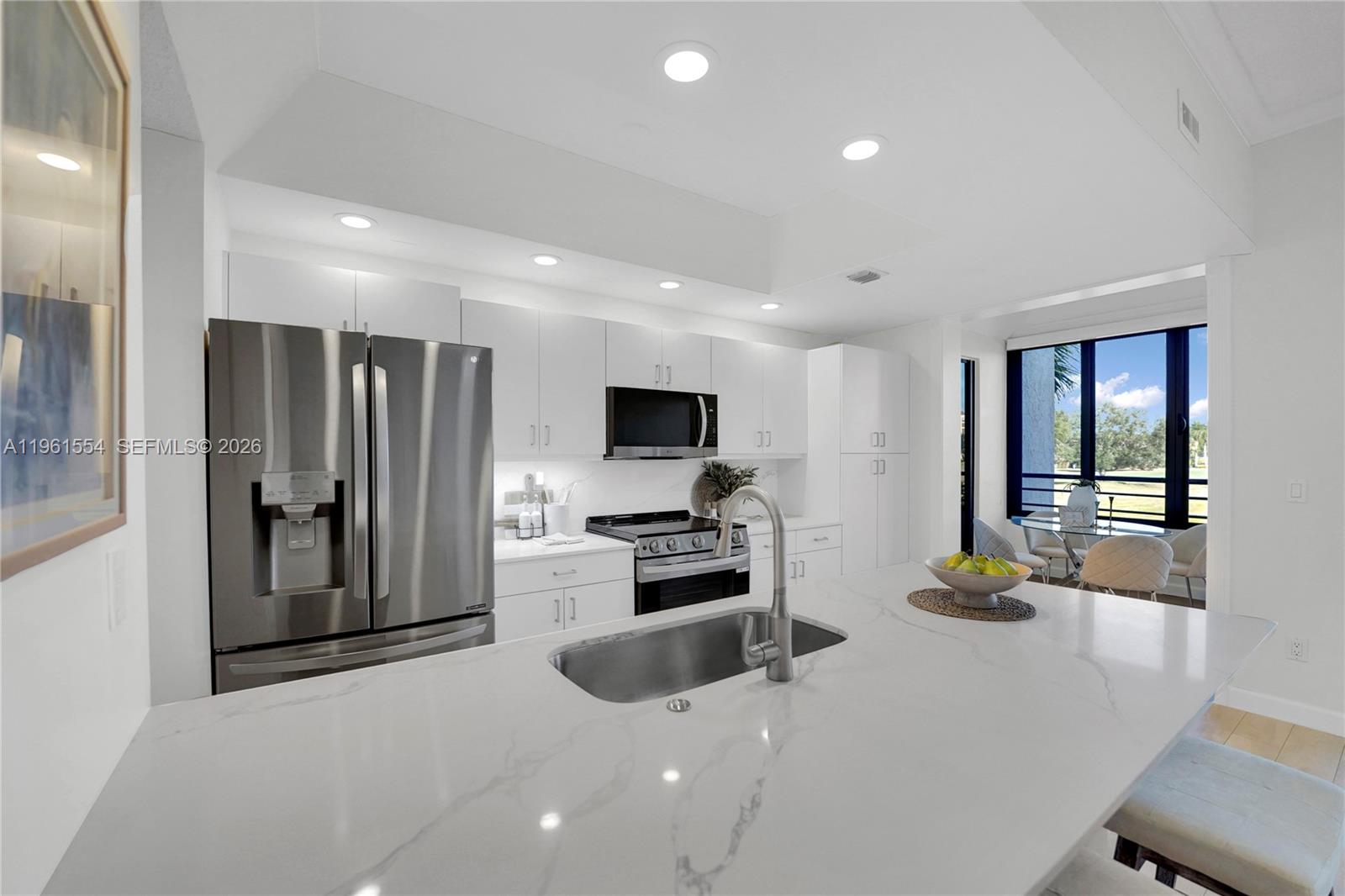 LA PAZ AT BOCA POINTE - Residential