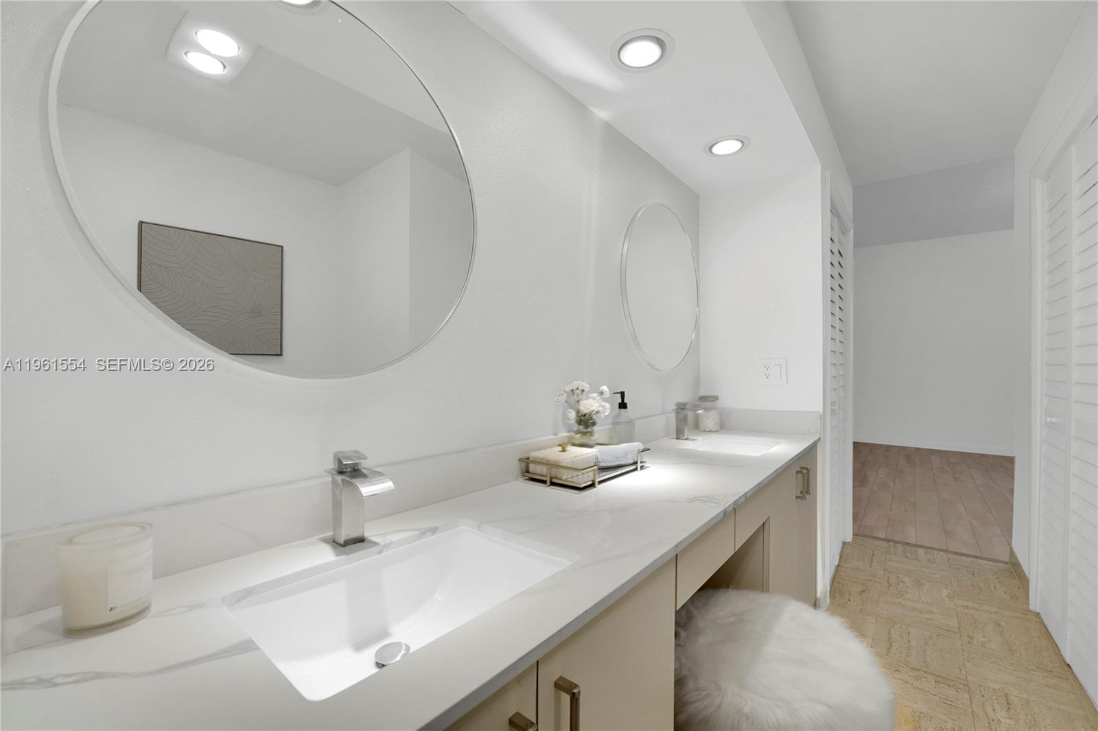 LA PAZ AT BOCA POINTE - Residential