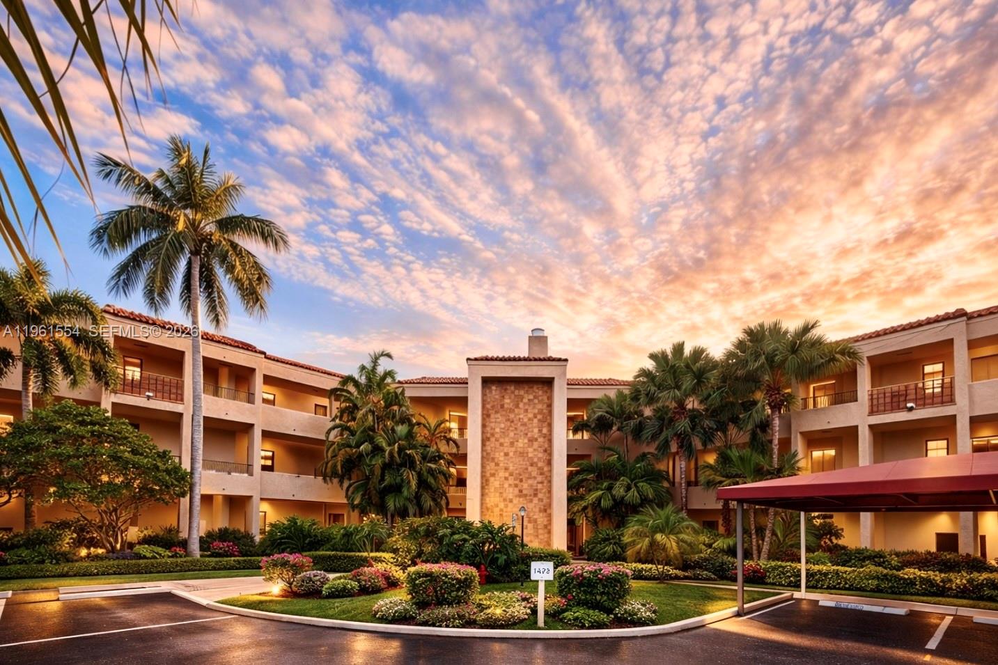 LA PAZ AT BOCA POINTE - Residential