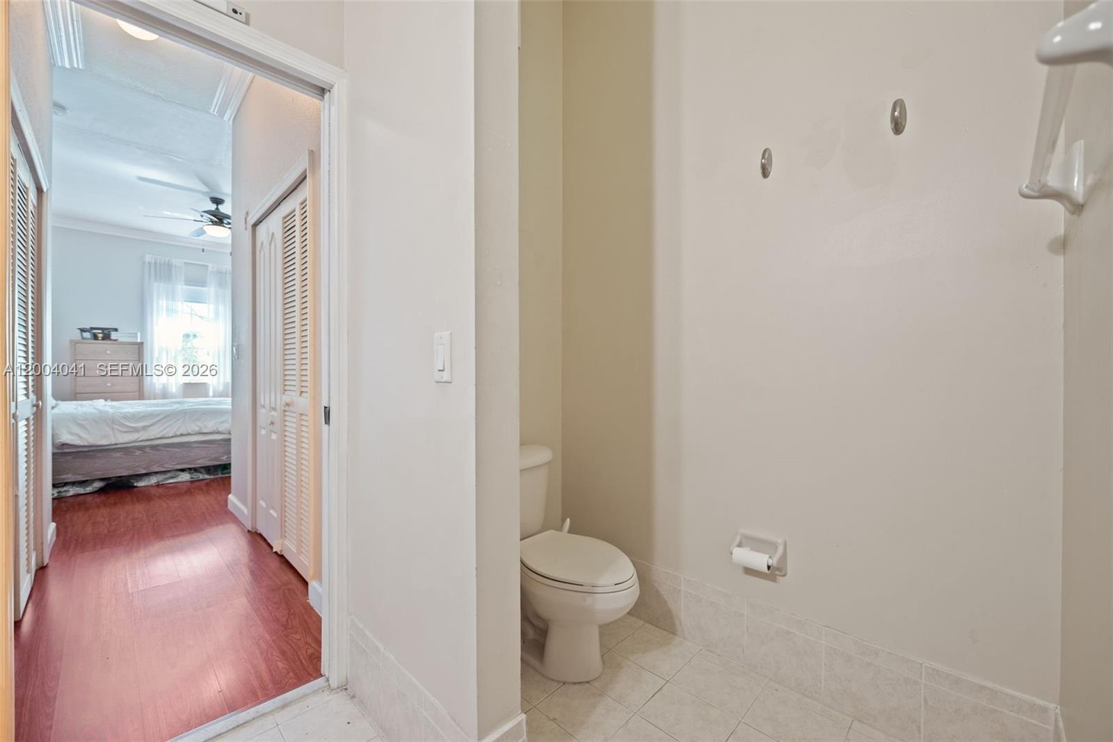 COURTYARDS THREE CONDO - Residential