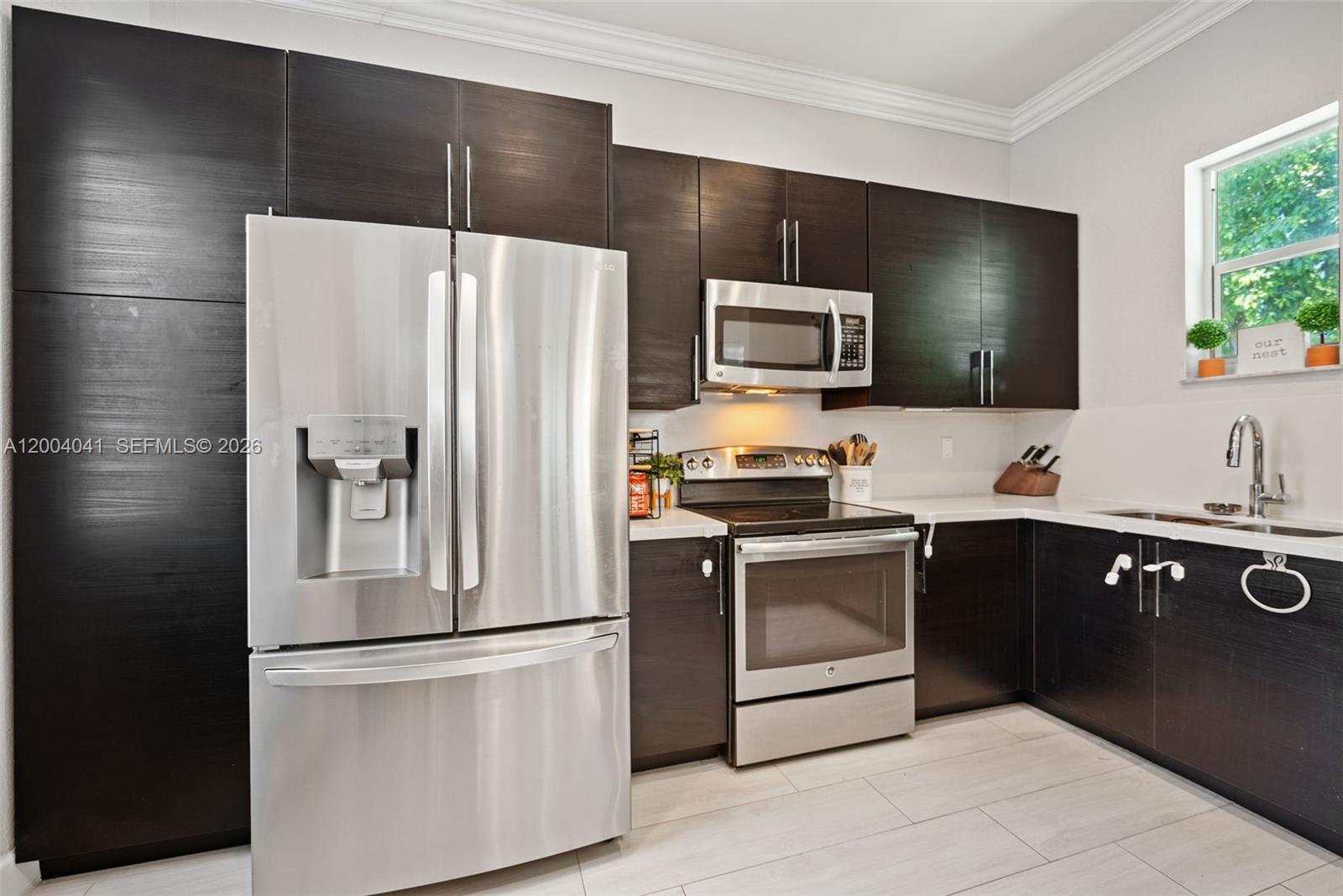 COURTYARDS THREE CONDO - Residential