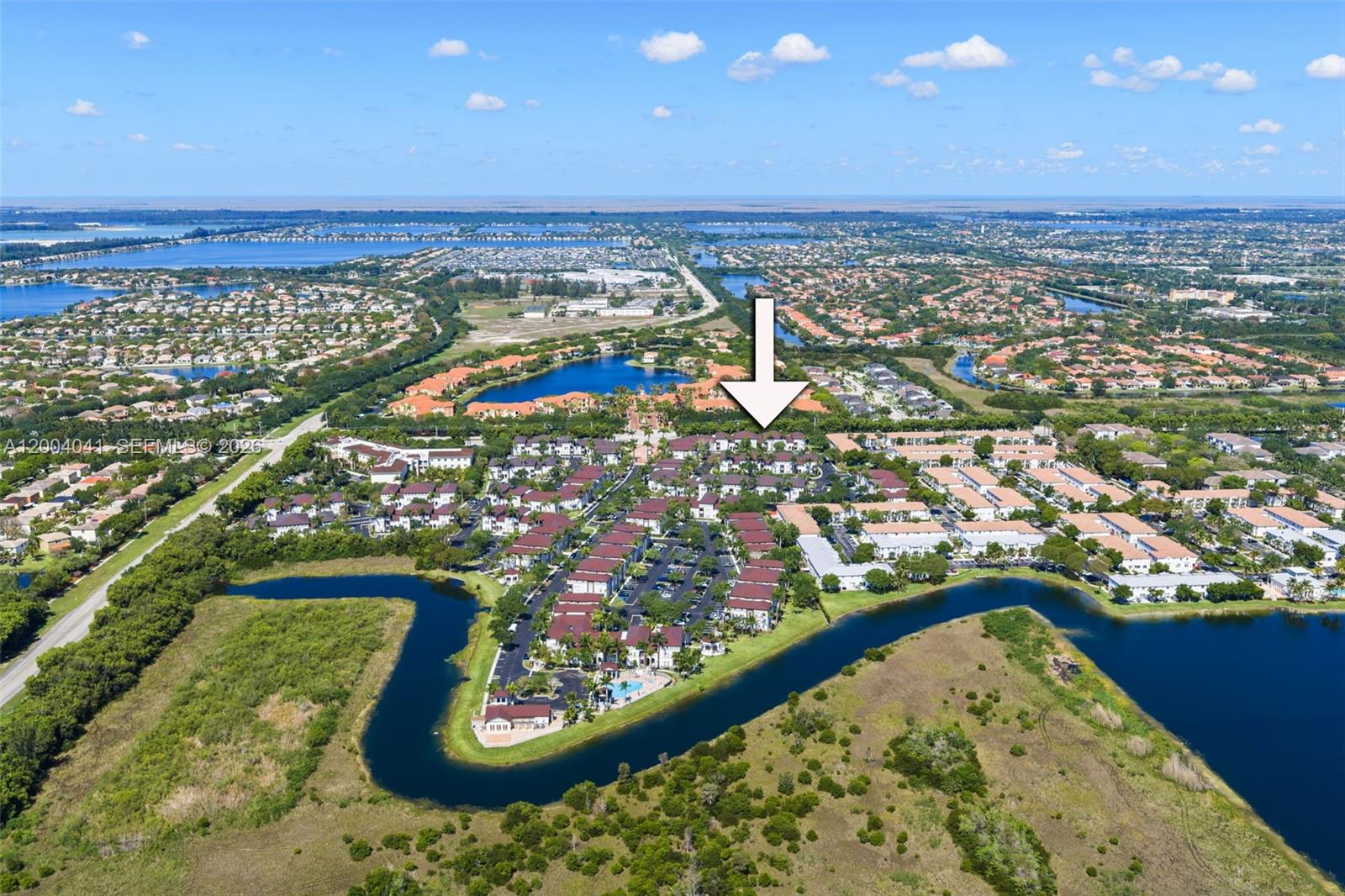 COURTYARDS THREE CONDO - Residential