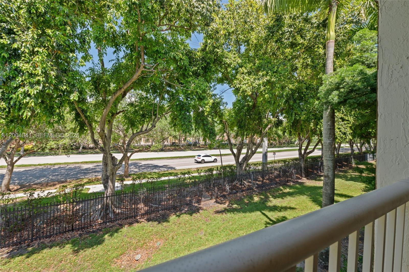 COURTYARDS THREE CONDO - Residential