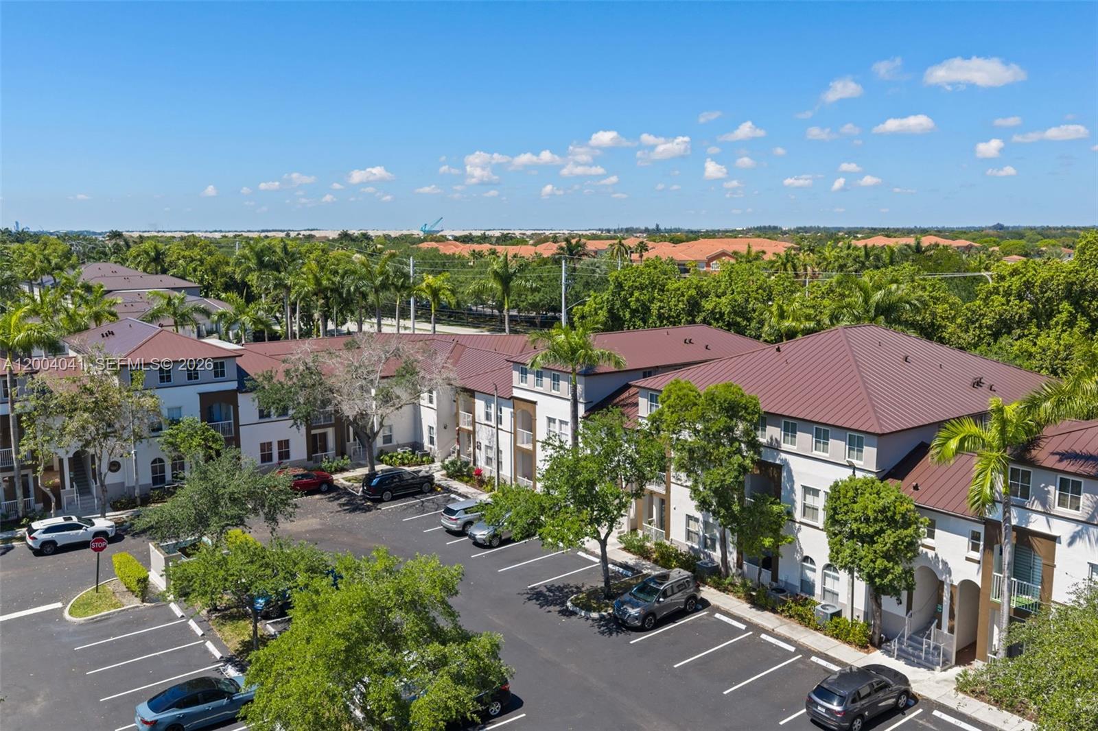 COURTYARDS THREE CONDO - Residential