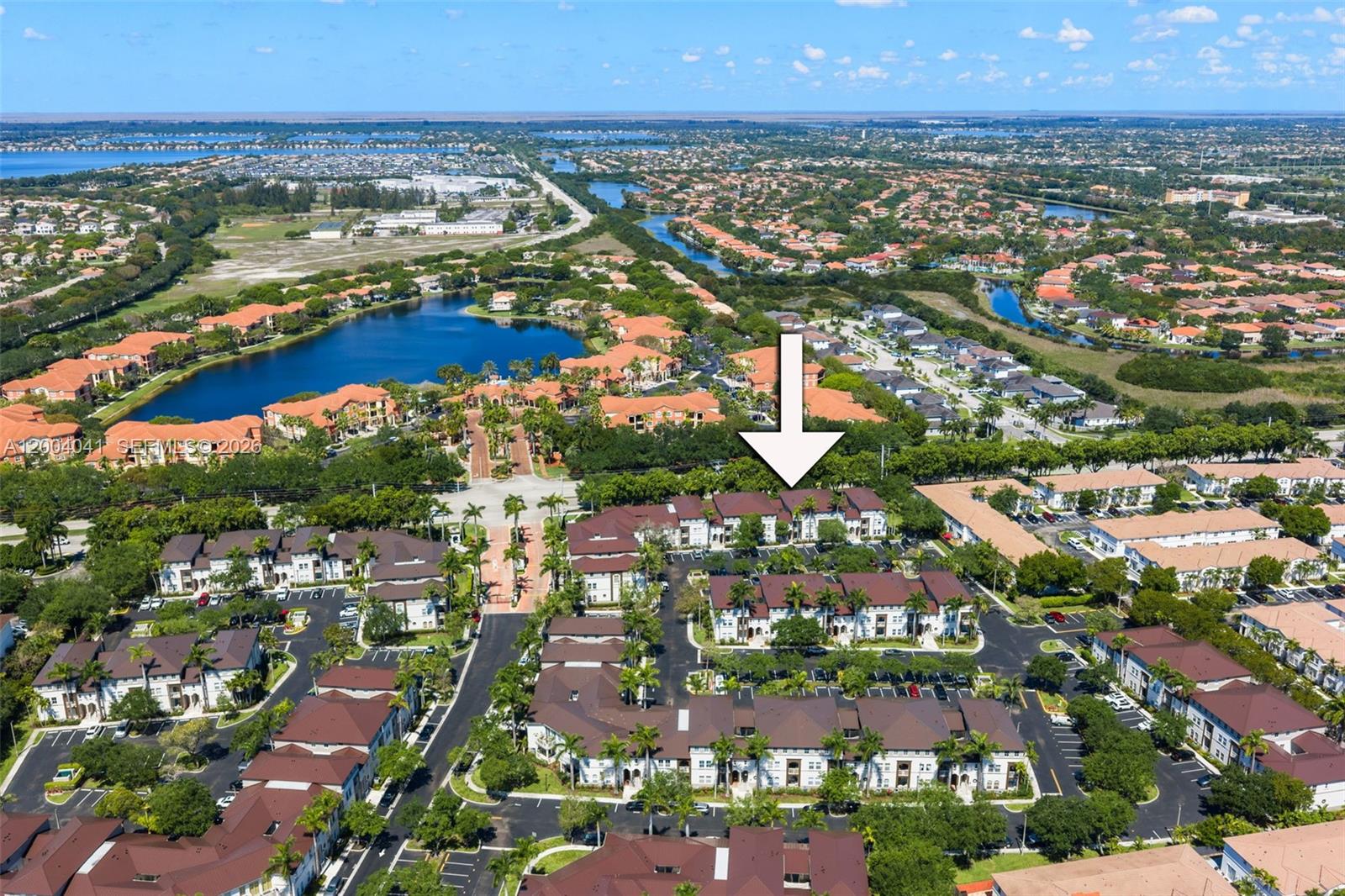 COURTYARDS THREE CONDO - Residential