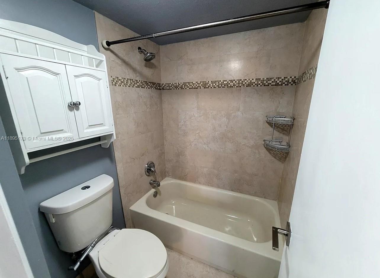GARDENS OF KENDALL CONDO - Residential