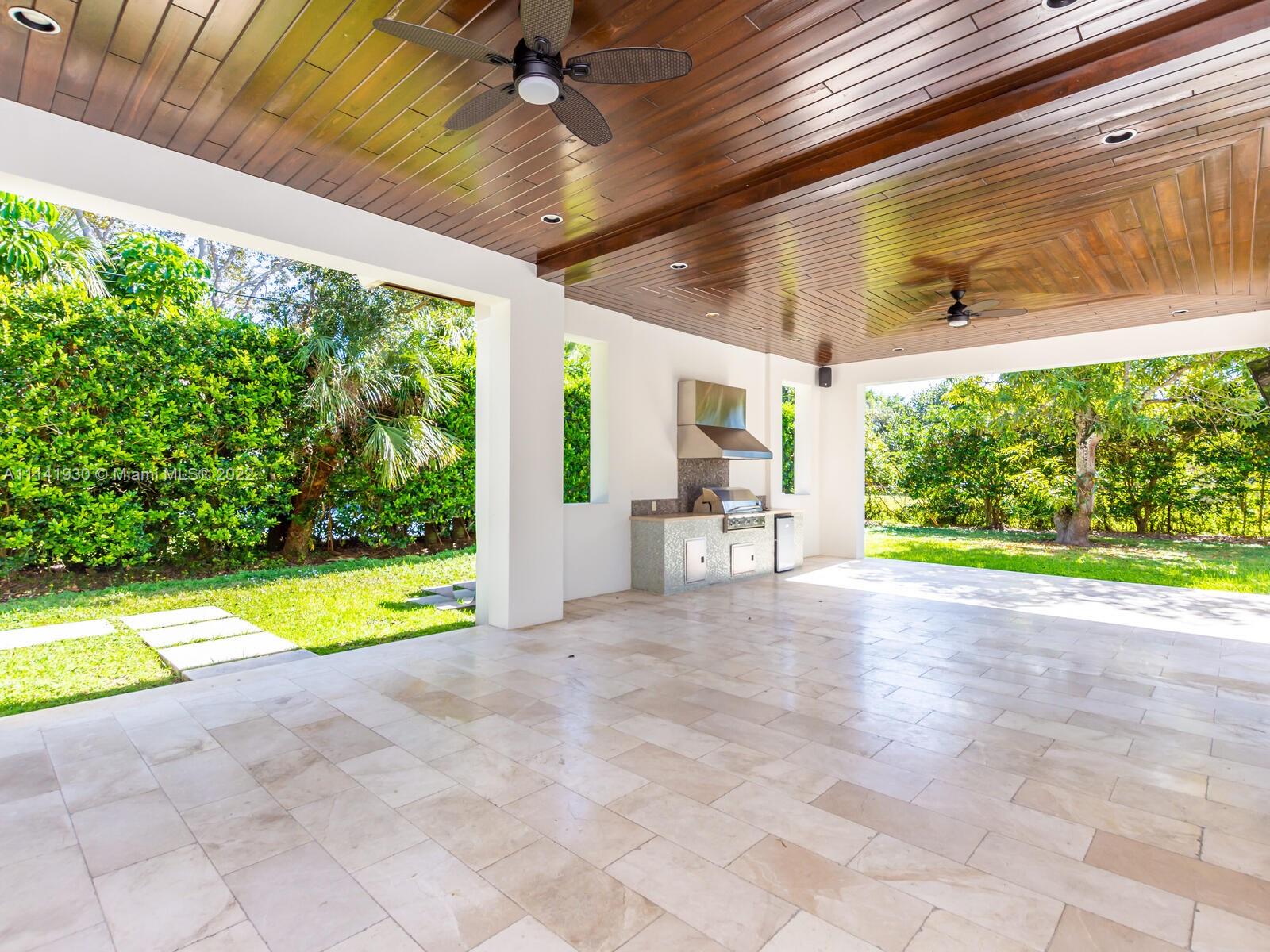 COLLINS ACRES - Residential