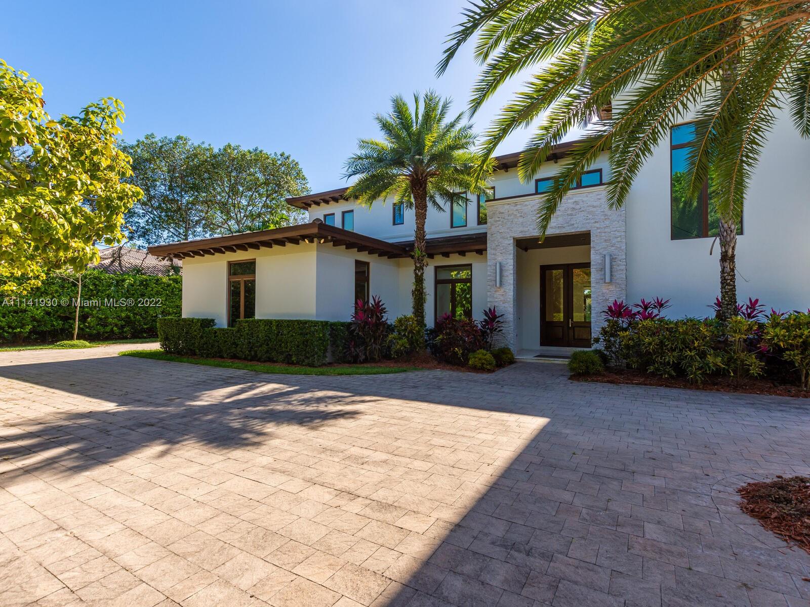 COLLINS ACRES - Residential