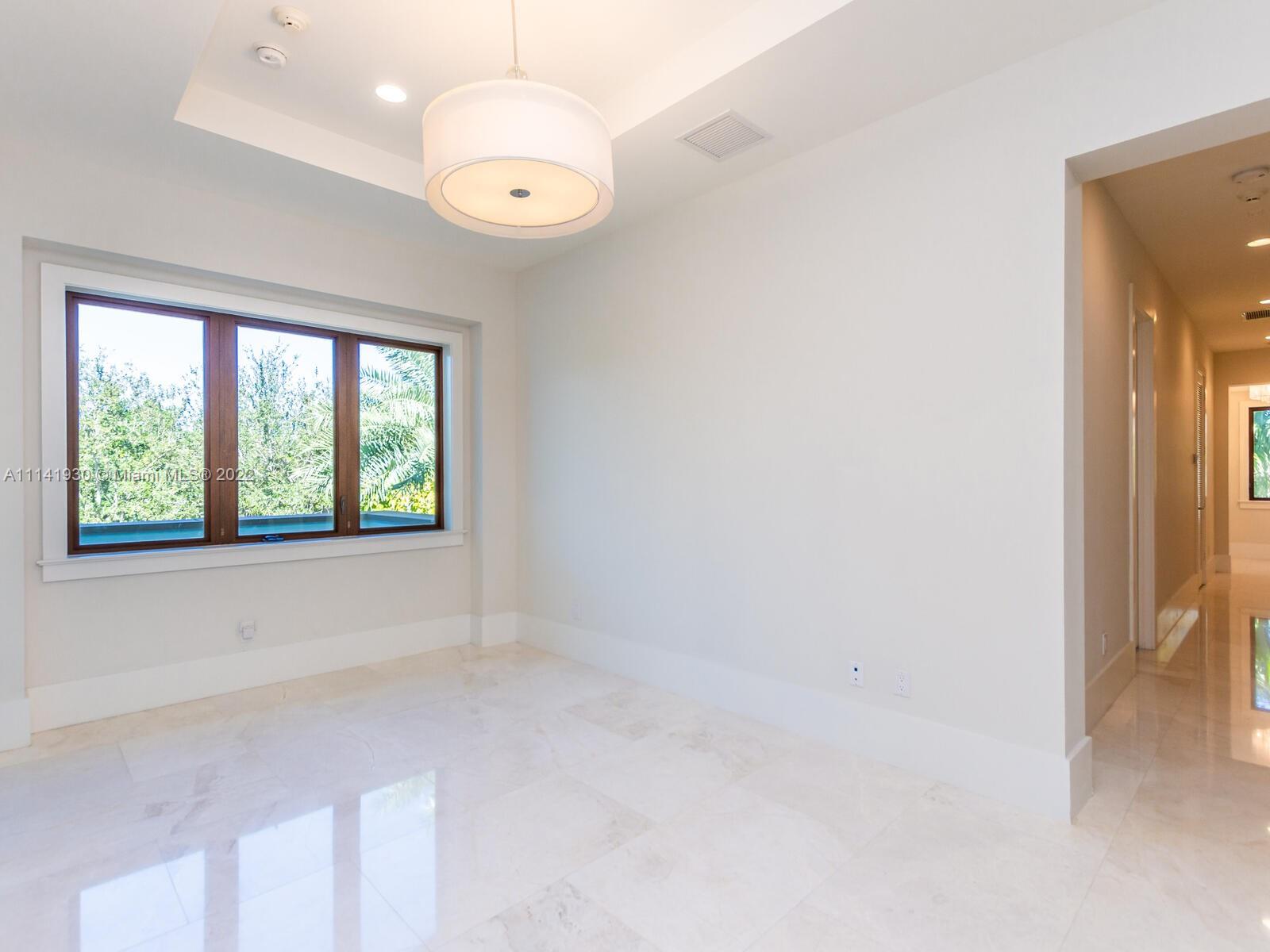 COLLINS ACRES - Residential