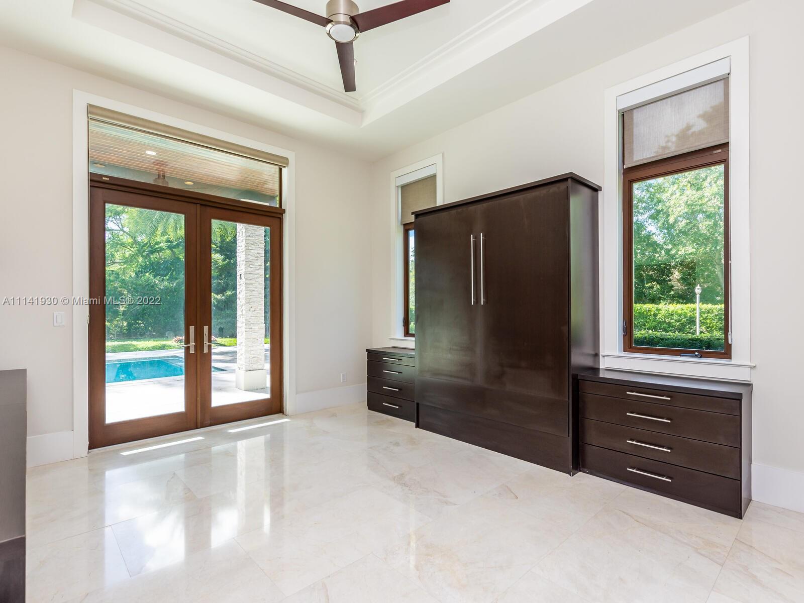 COLLINS ACRES - Residential