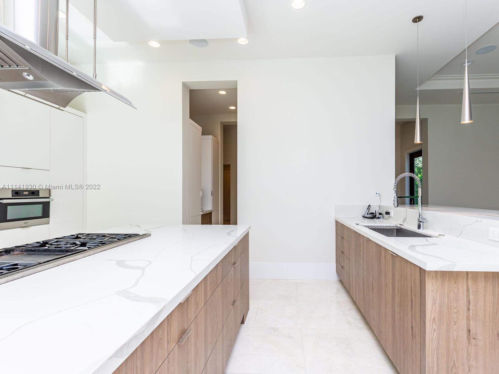 COLLINS ACRES - Residential