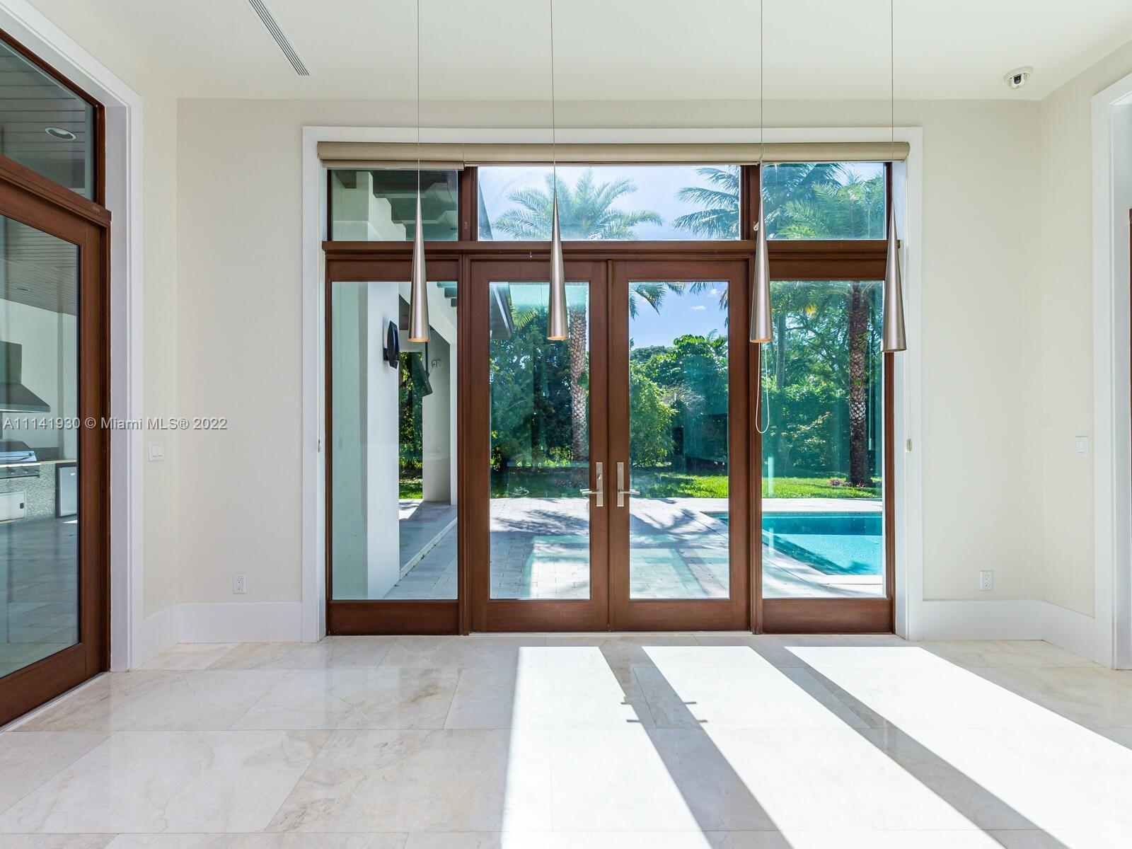 COLLINS ACRES - Residential