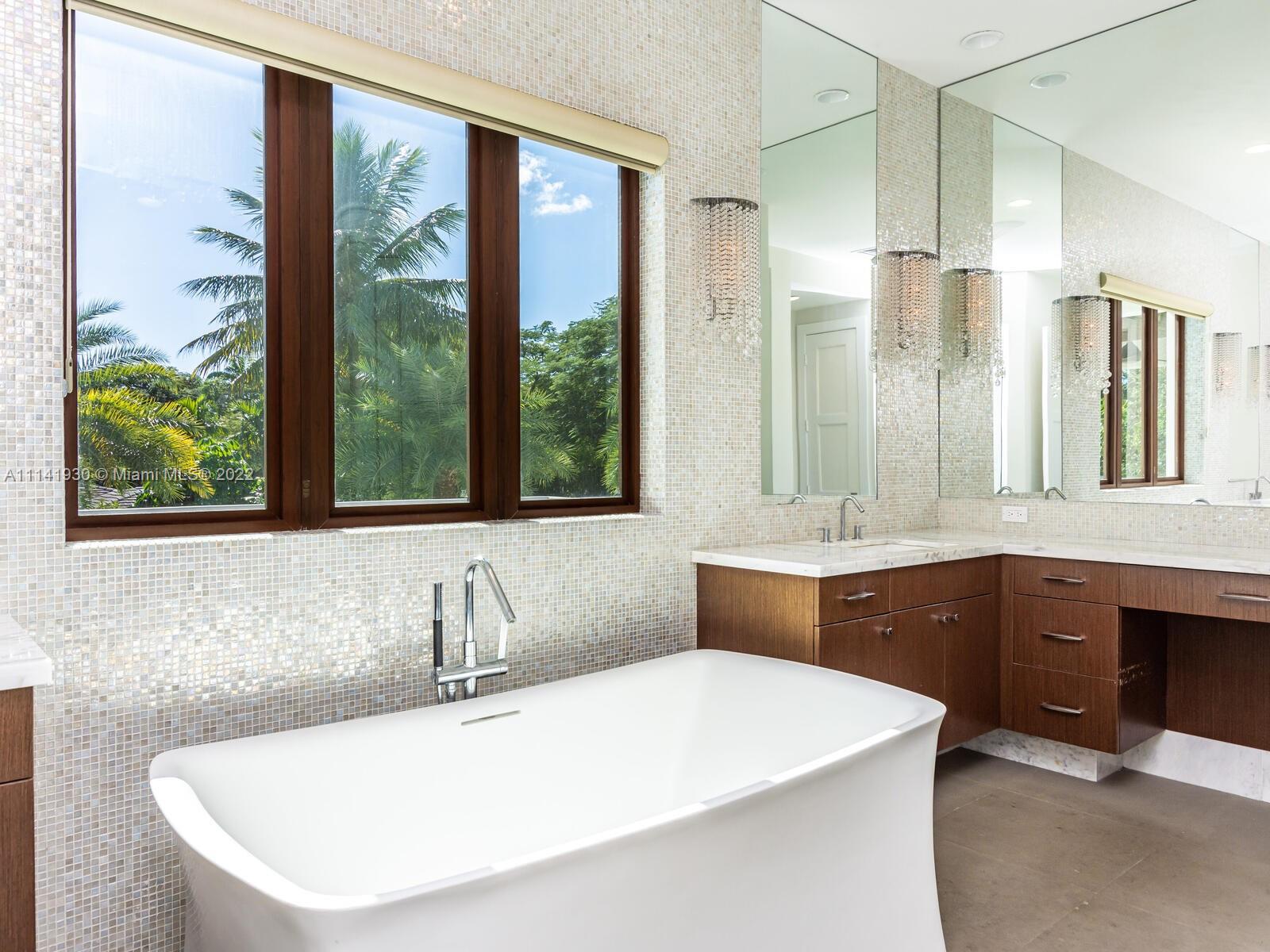 COLLINS ACRES - Residential