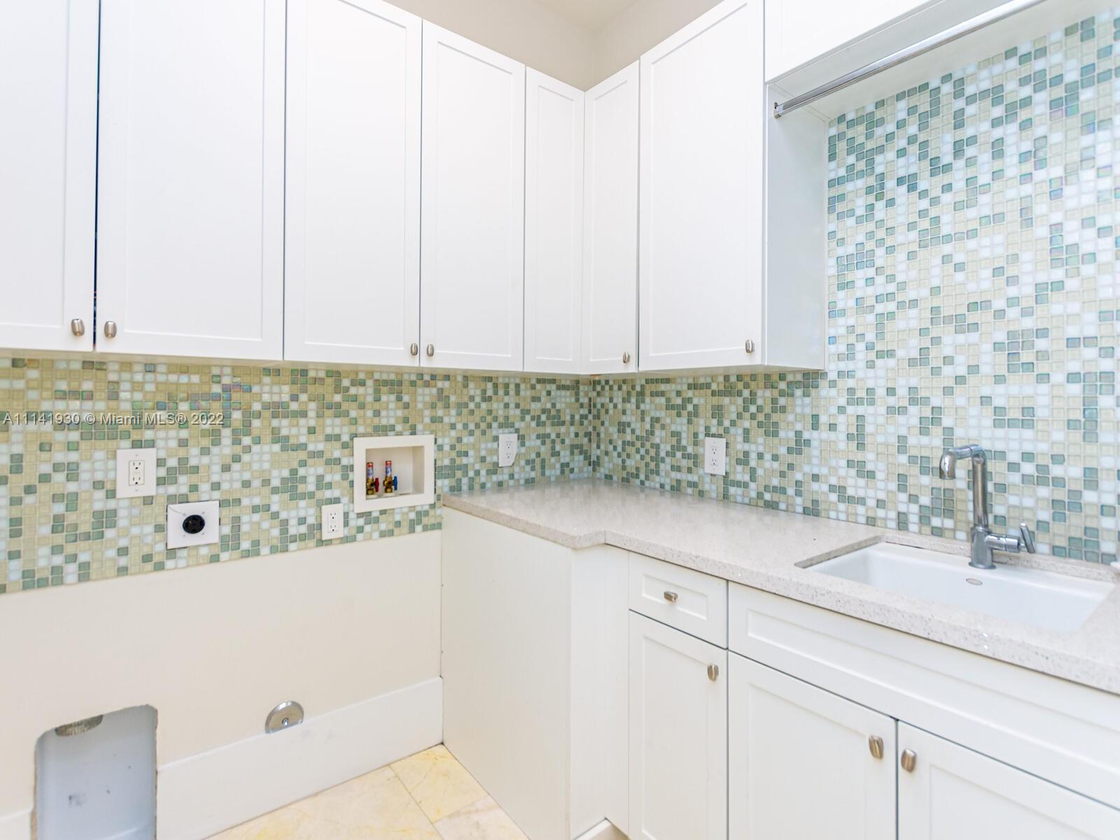 COLLINS ACRES - Residential