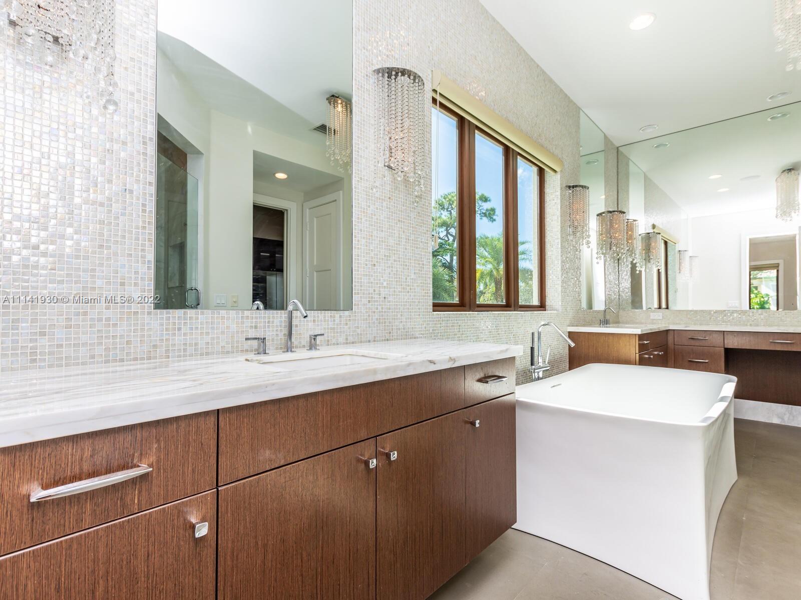 COLLINS ACRES - Residential