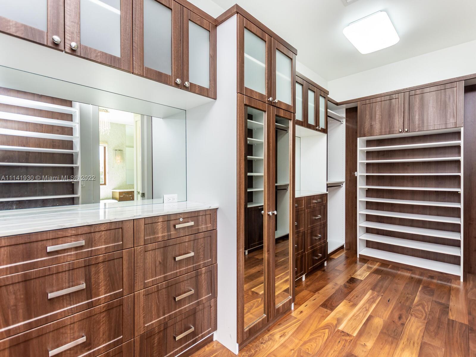 COLLINS ACRES - Residential