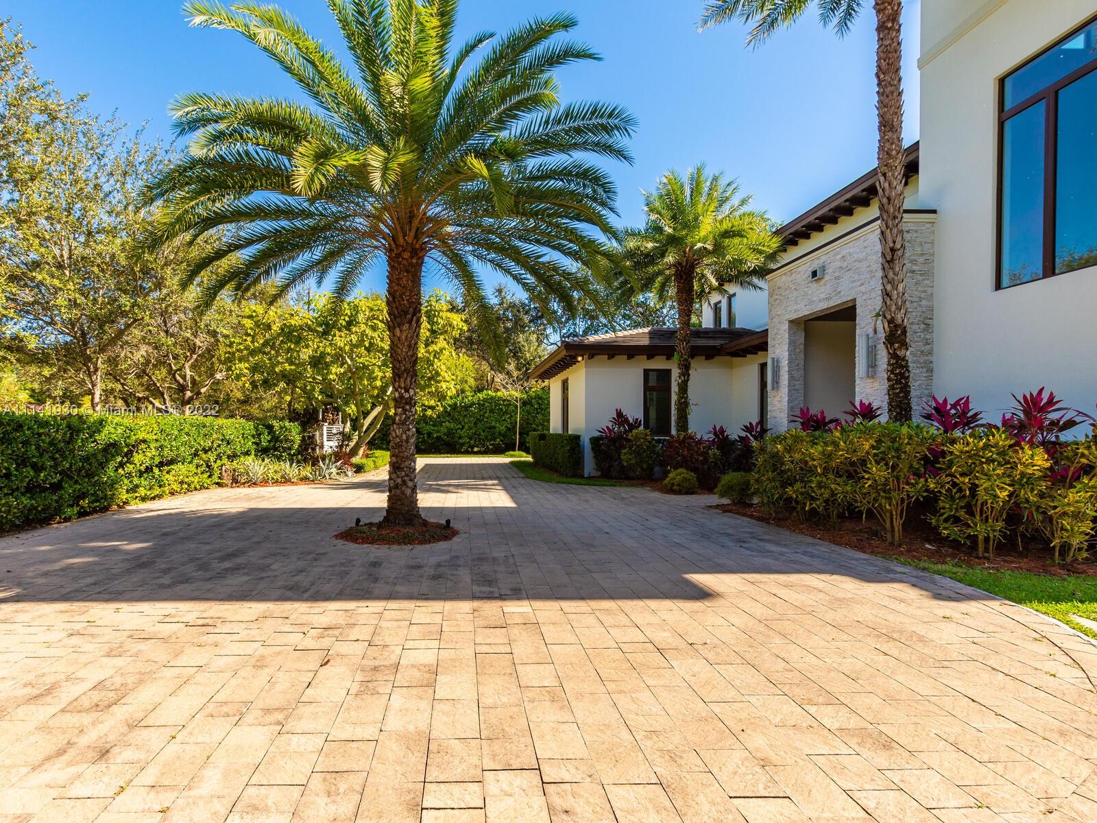 COLLINS ACRES - Residential