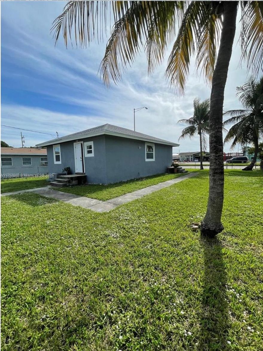 Renovated 3 bedroom/ 2 bathroom house on Sheridan St! Granite countertop and large kitchen. Washer and dryer in unit. Bedrooms are all spacious. Close to Publix, major banks, and Dania Pointe shopping center. Also a 10 minute drive to the Beach! Large backyard for whatever needs!