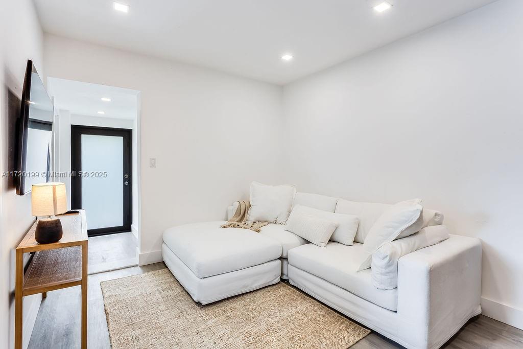 RAILWAY SHOPS ADDN 2ND AM - Residential Lease