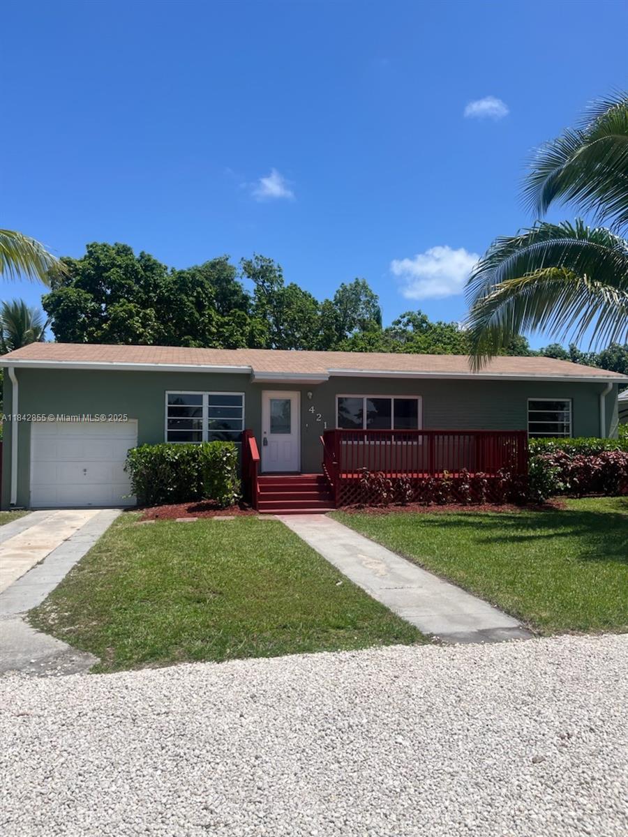 MIAMI DEAL! A single-family home you don't want to miss! 3 Bedrooms | 1 Bathroom | 1-Car Garage
Near major highways & Aventura Mall - No HOA.More freedom, less fees! This cozy home has the space, location, and value buyers are looking for. Brand new kitchen cabinets, original wood floors in main area of the house tile and laminate. Beautiful big front porch and backyard with built-in barbeque. Large family room with seperate entrance. Formal Living Room and Dining room. Whether you're a first-time buyer, investor, or just want to own in Miami without the headaches of an HOA — this one's for you! Easy access to major highways, minutes to shops, dining & Aventura Mall.
OPEN HOUSE: Sunday, July 20th 2-5 p.m..