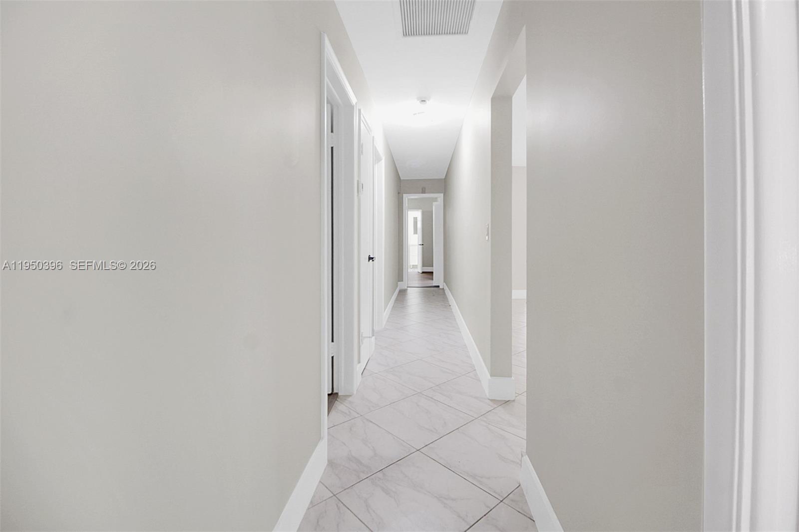 HOLLYWOOD HILLS SECOND AD - Residential