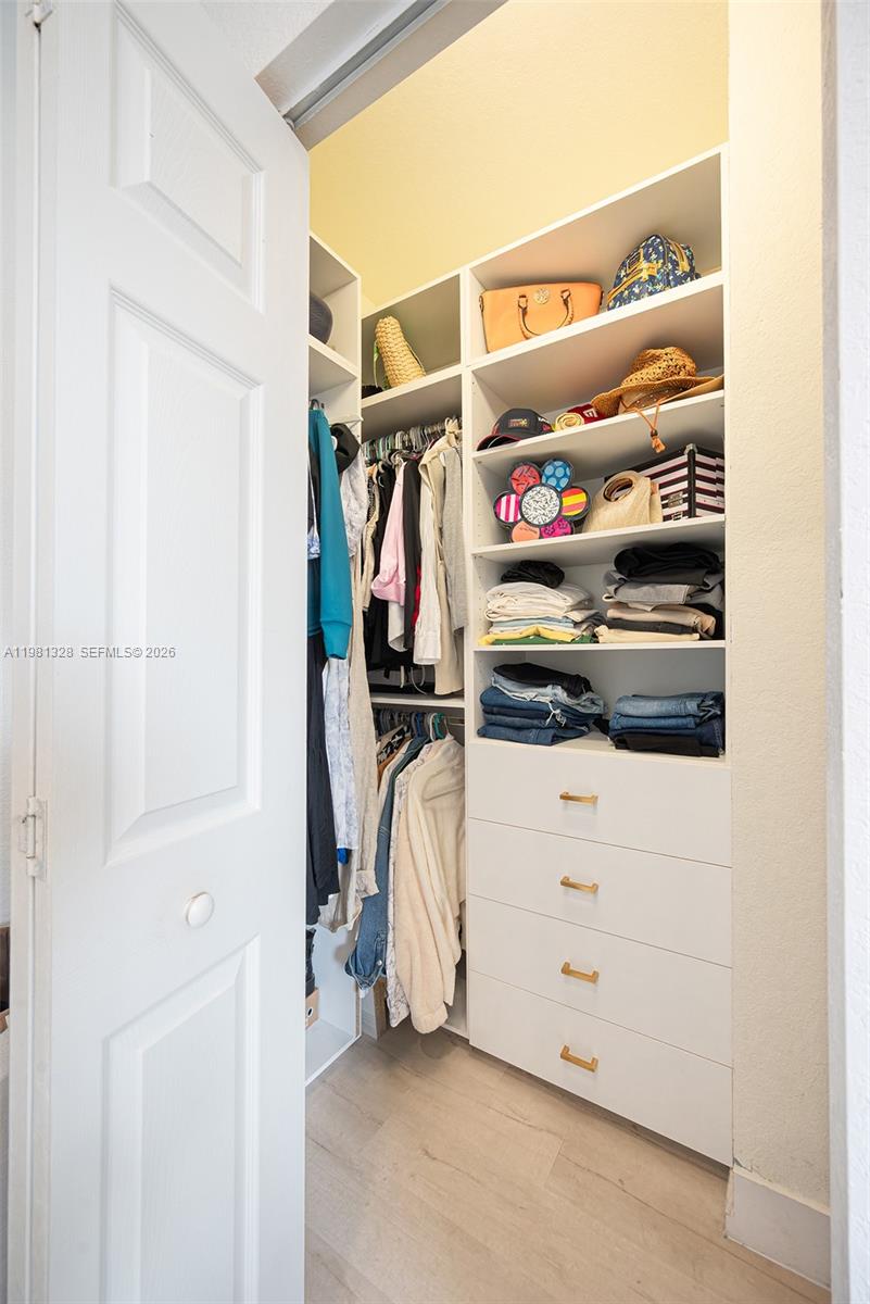 AQUABELLA SECTION ONE - Residential