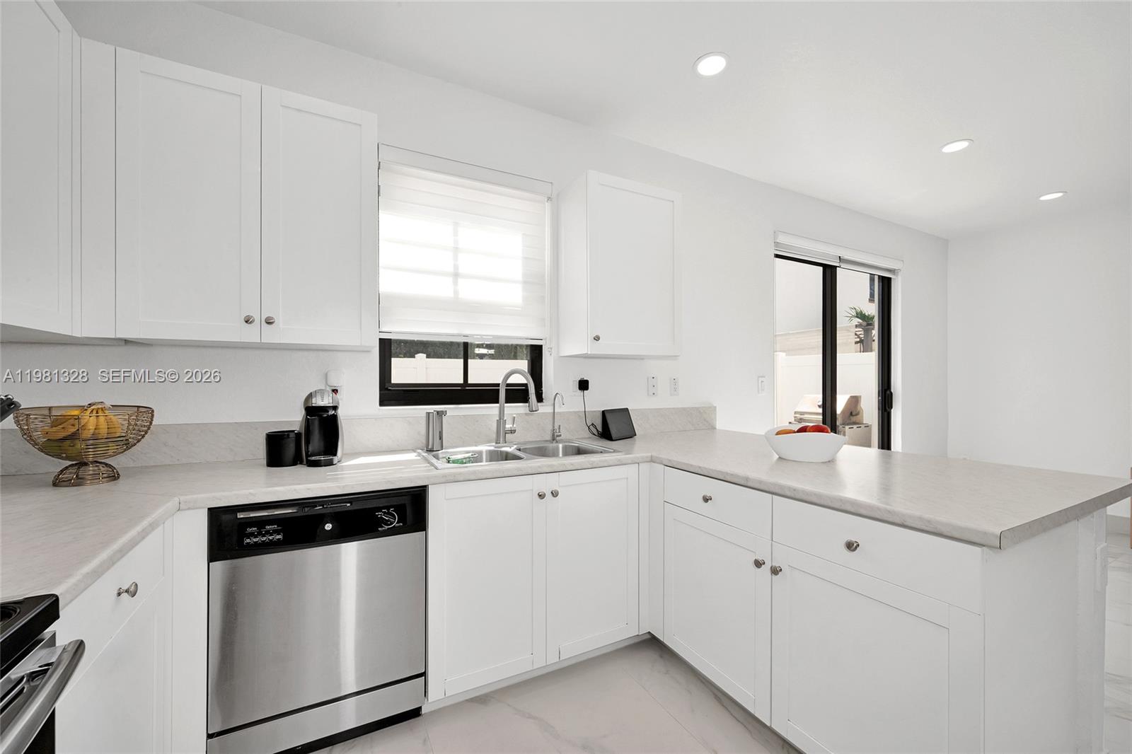 AQUABELLA SECTION ONE - Residential