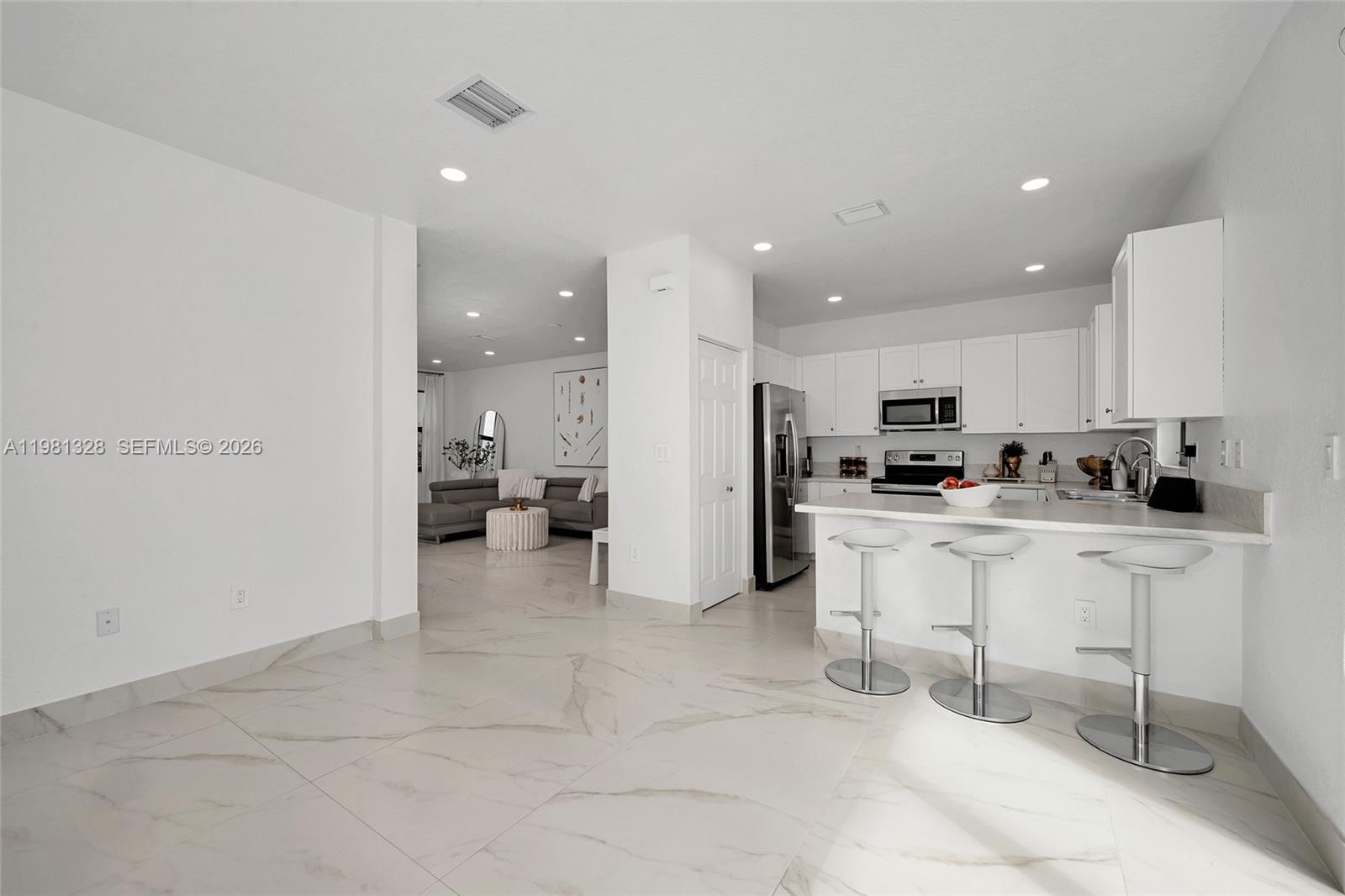 AQUABELLA SECTION ONE - Residential