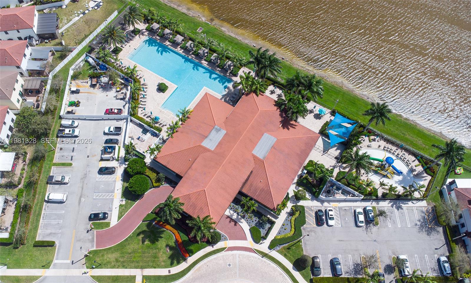 AQUABELLA SECTION ONE - Residential