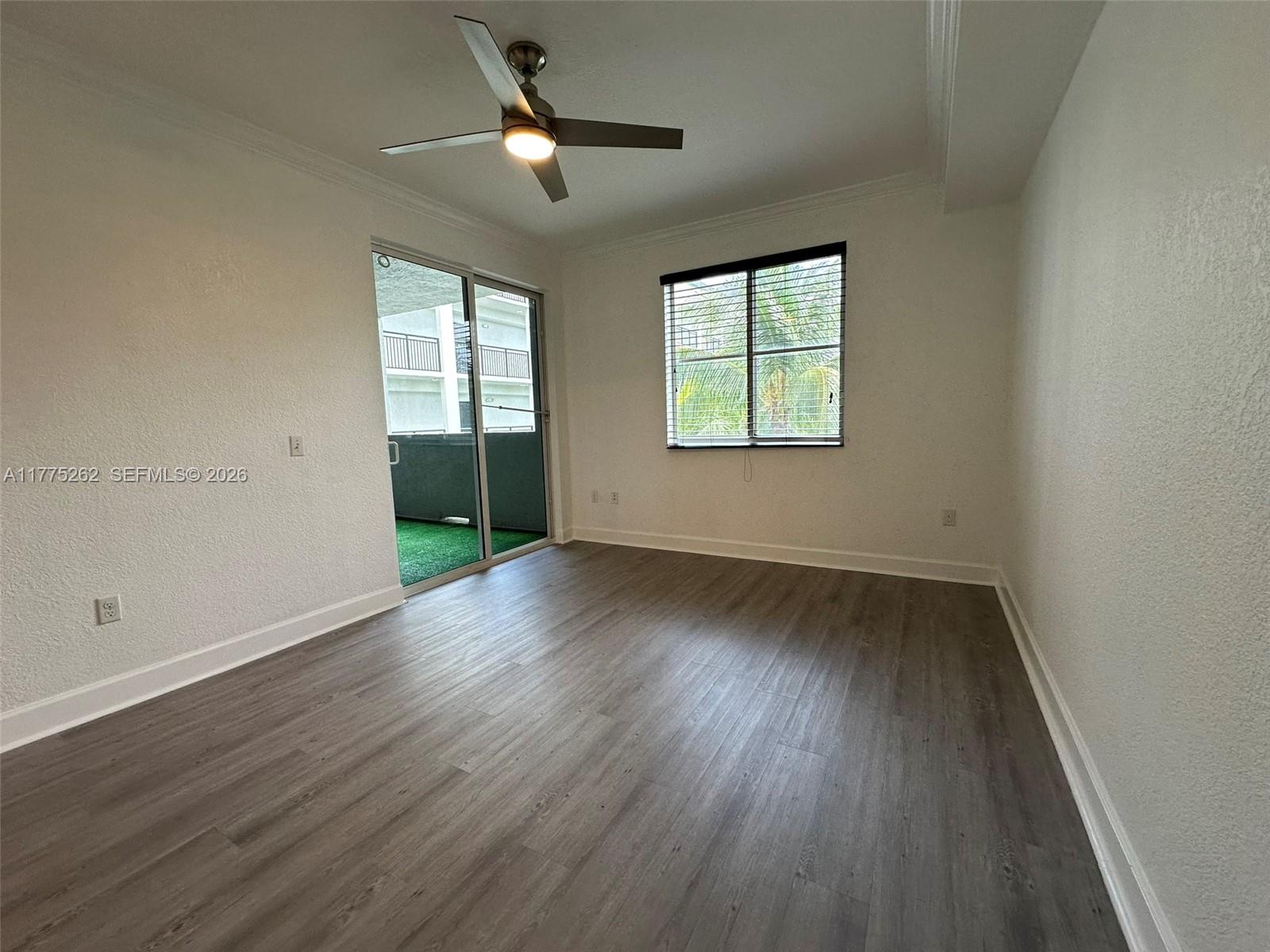 VIZCAYA LAKES CONDO - Residential