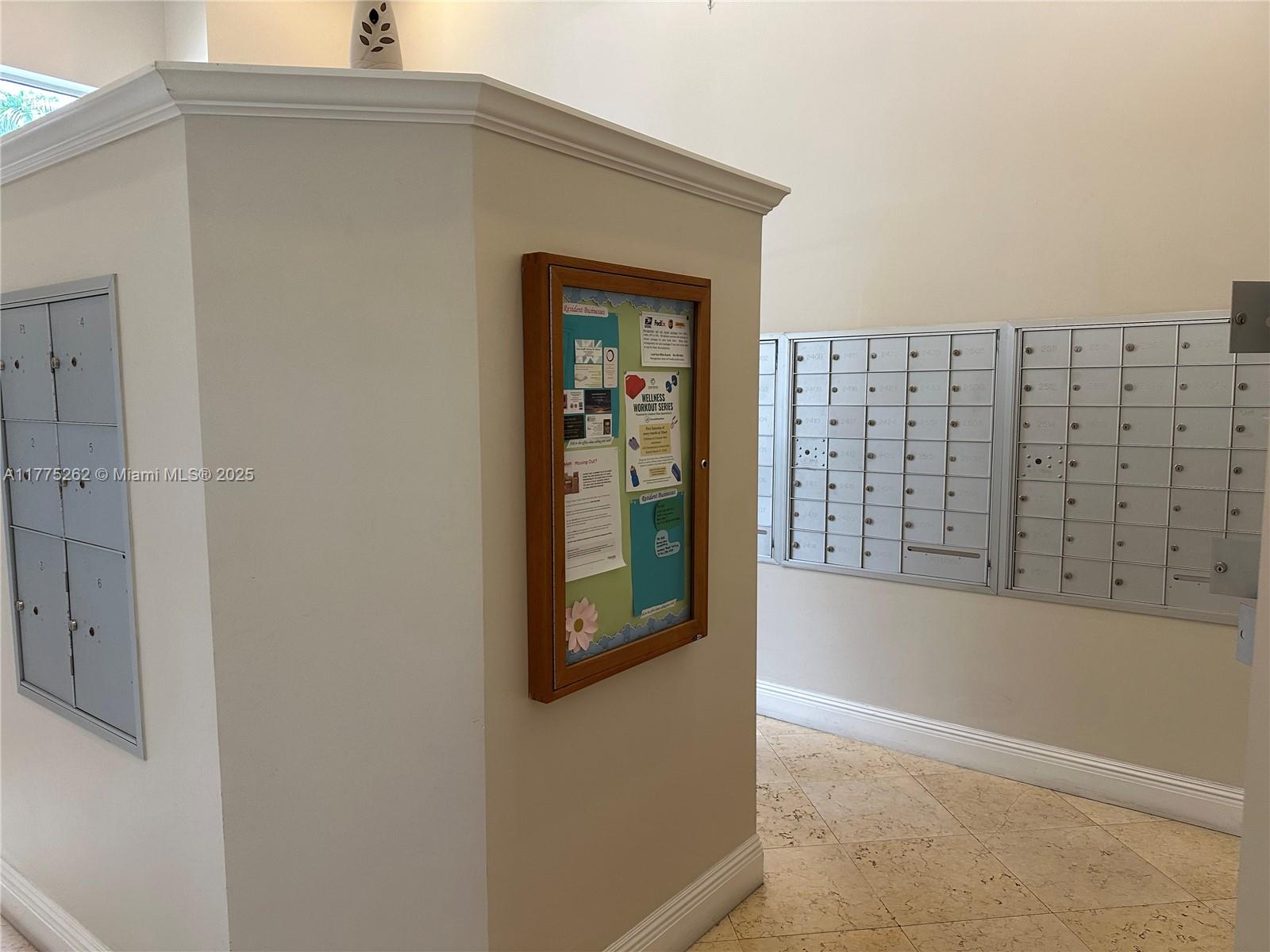 VIZCAYA LAKES CONDO - Residential