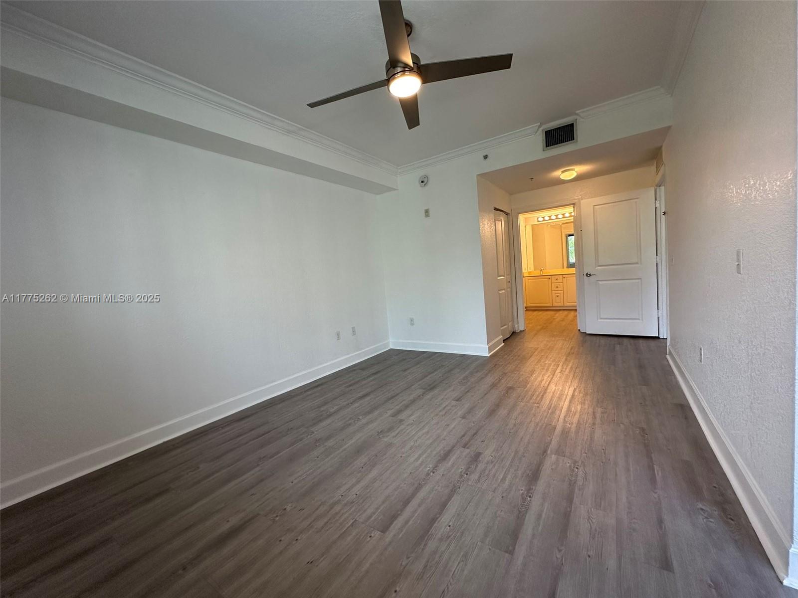 VIZCAYA LAKES CONDO - Residential