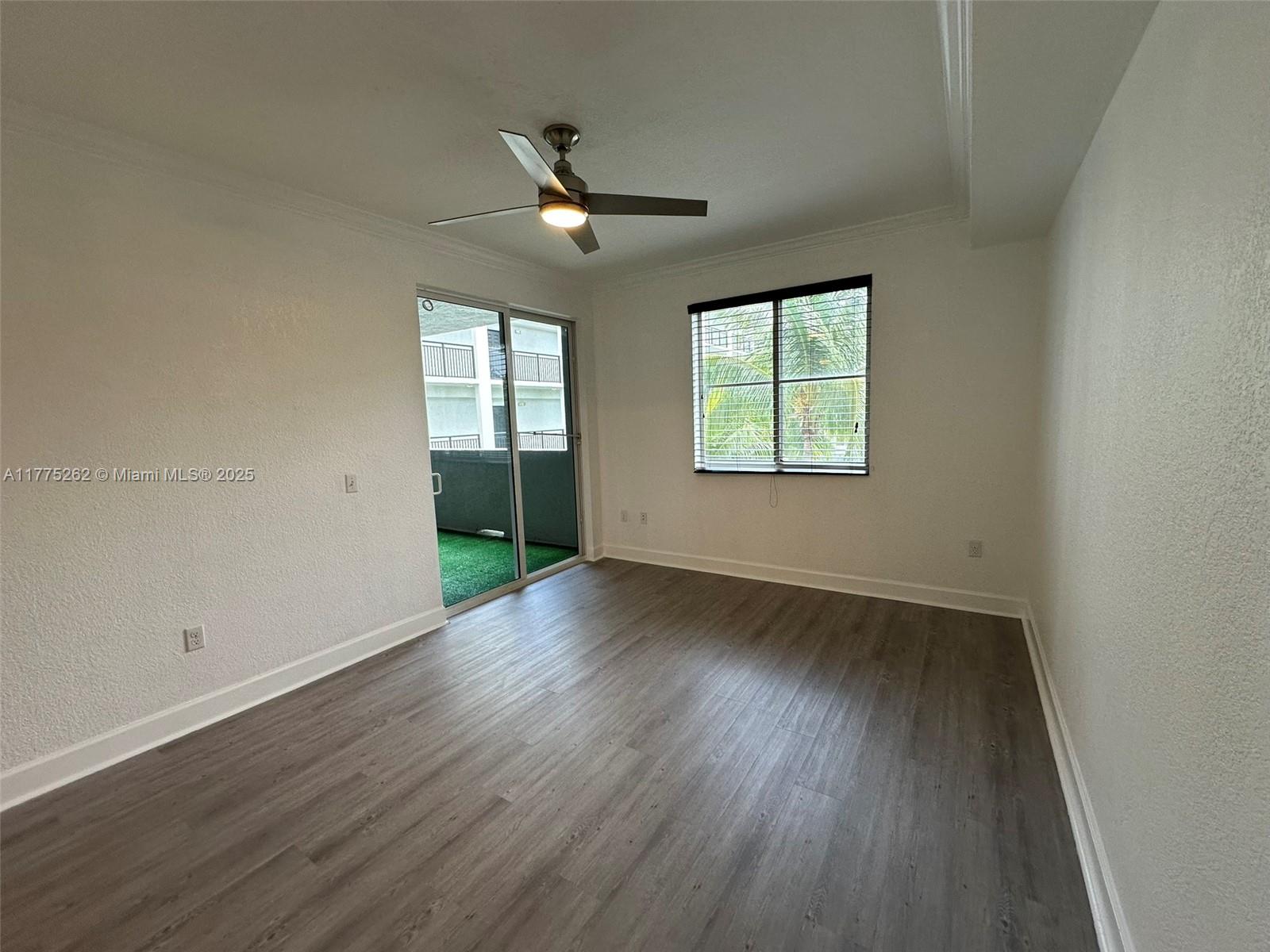 VIZCAYA LAKES CONDO - Residential