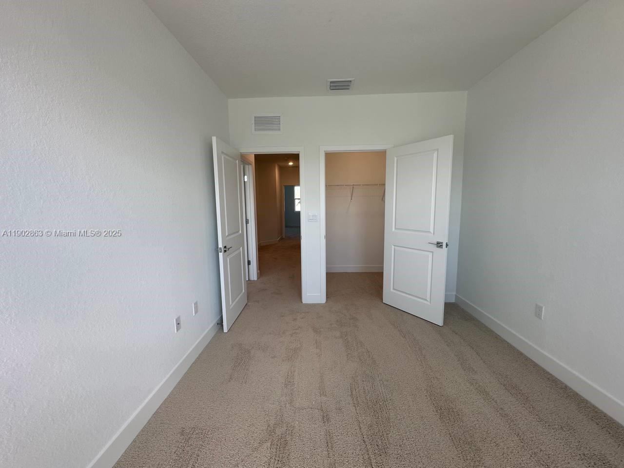 MERRICK SQUARE - Residential Lease