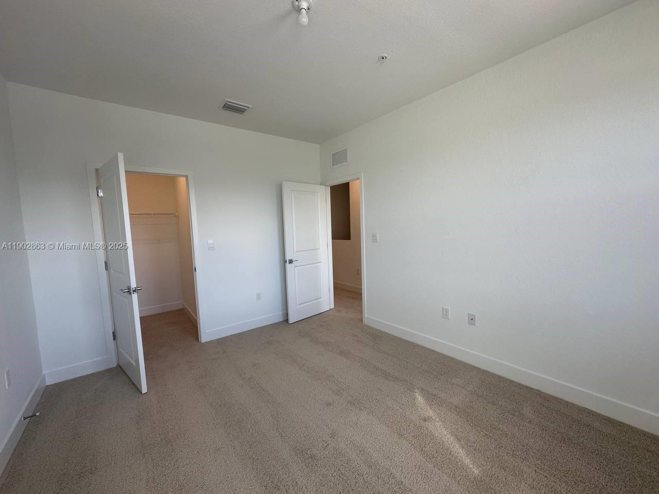 MERRICK SQUARE - Residential Lease