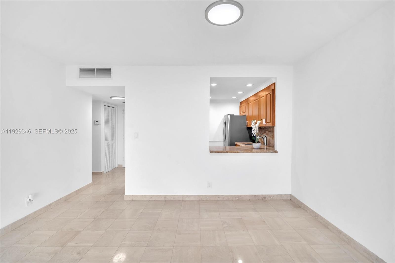 OLYMPUS CONDO PHASE - Residential Lease