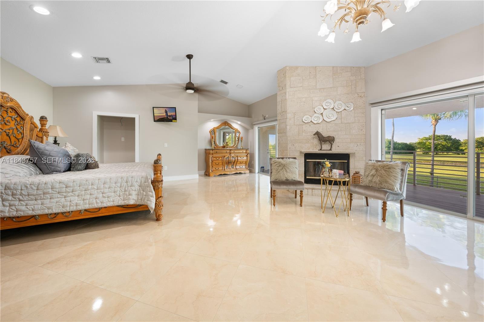 CALUSA CLUB ESTATES - Residential