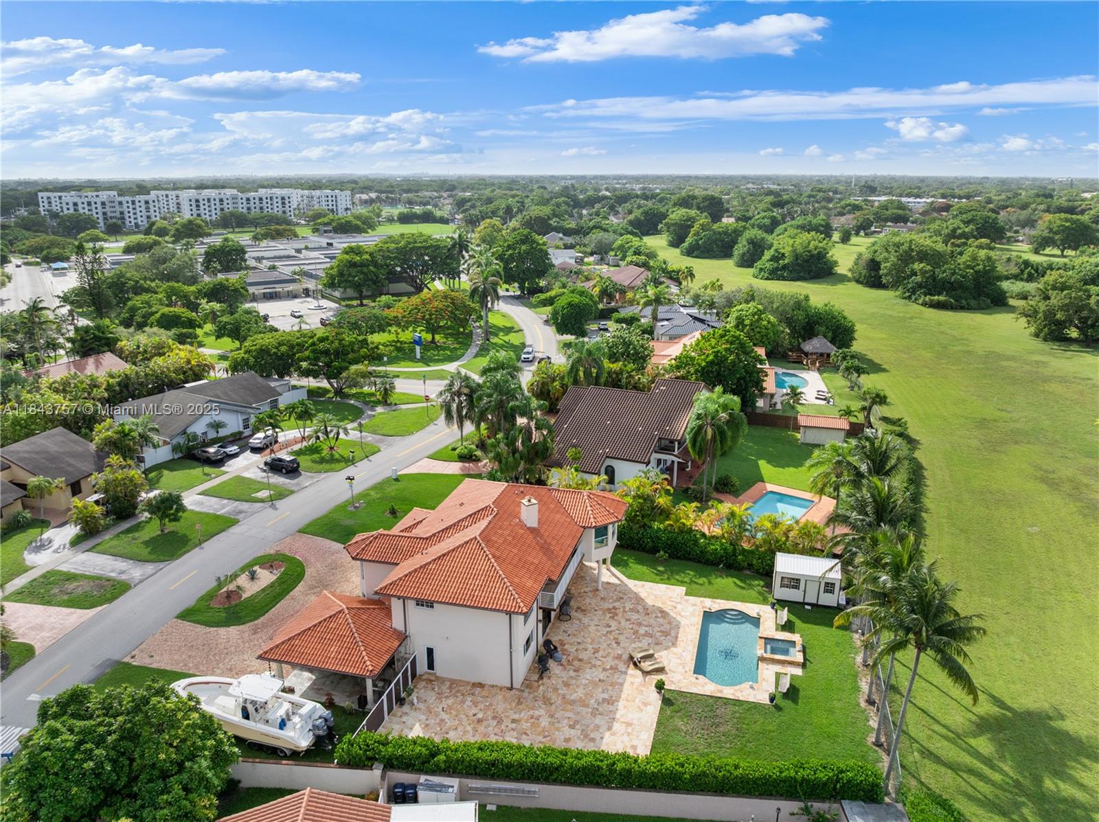 CALUSA CLUB ESTATES - Residential