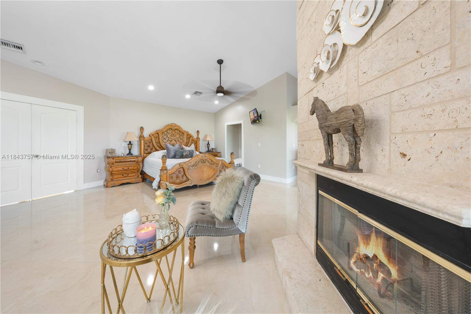 CALUSA CLUB ESTATES - Residential