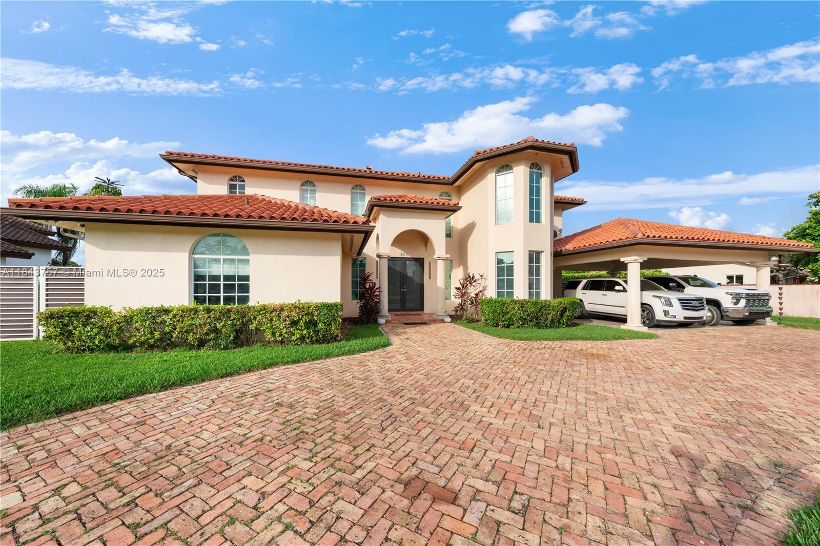 CALUSA CLUB ESTATES - Residential