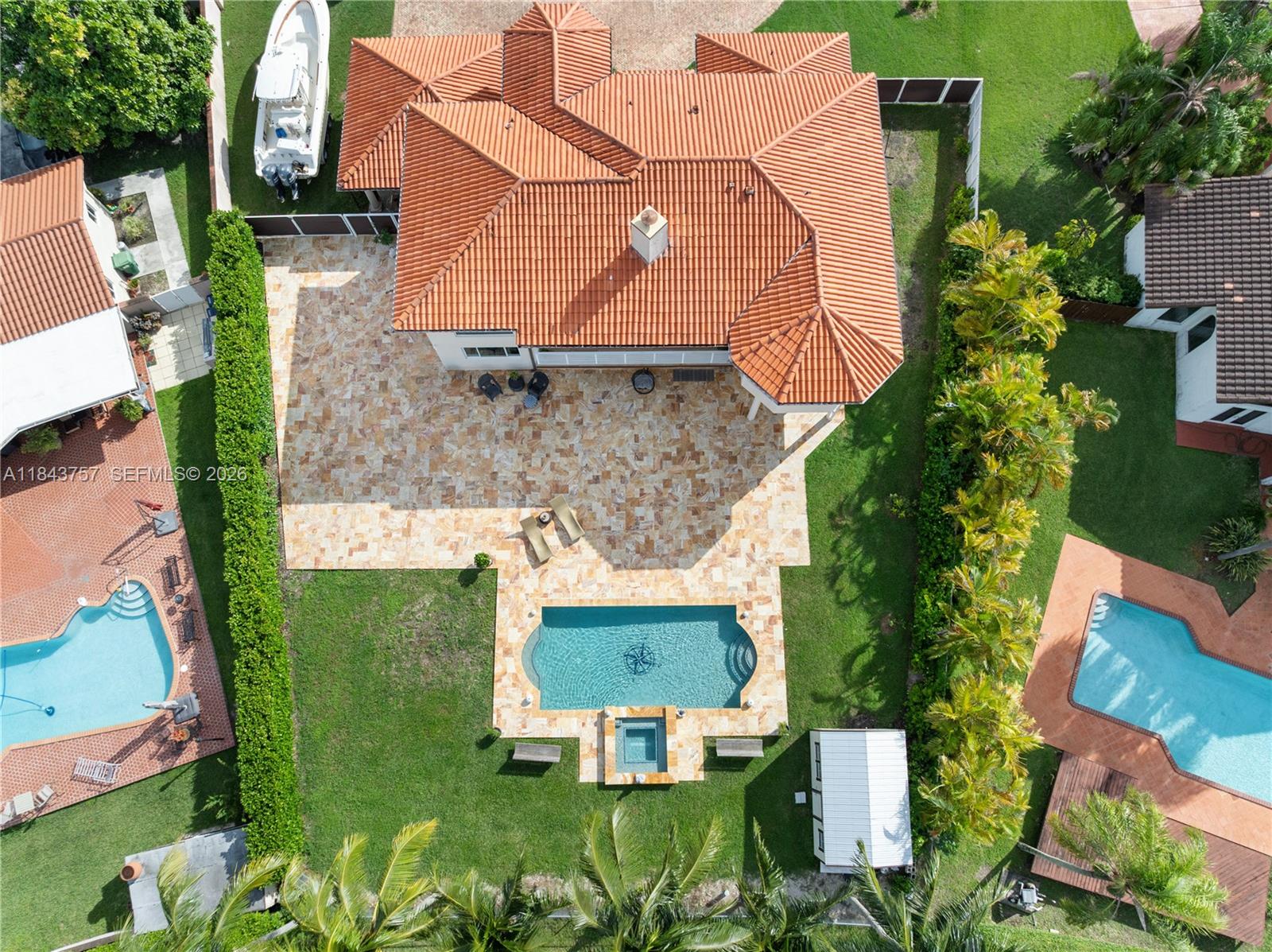 CALUSA CLUB ESTATES - Residential