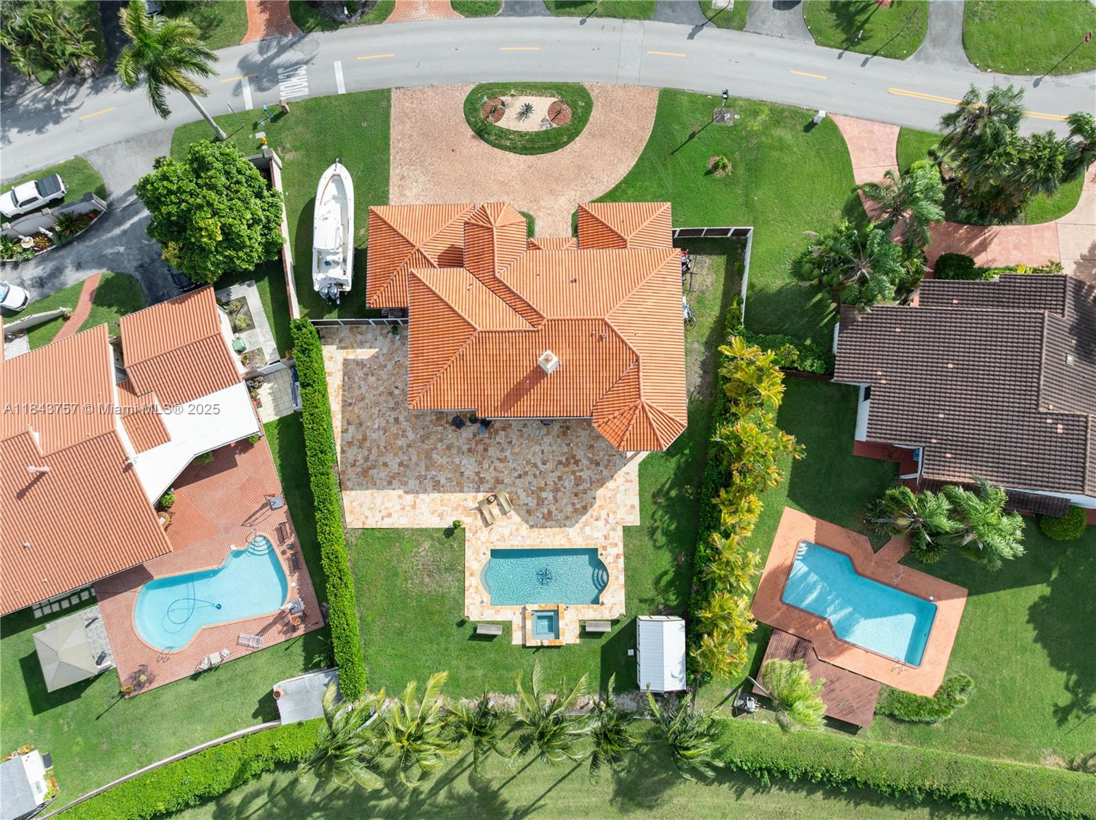 CALUSA CLUB ESTATES - Residential