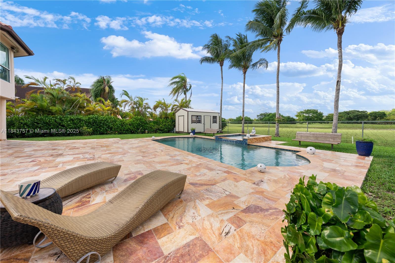 CALUSA CLUB ESTATES - Residential