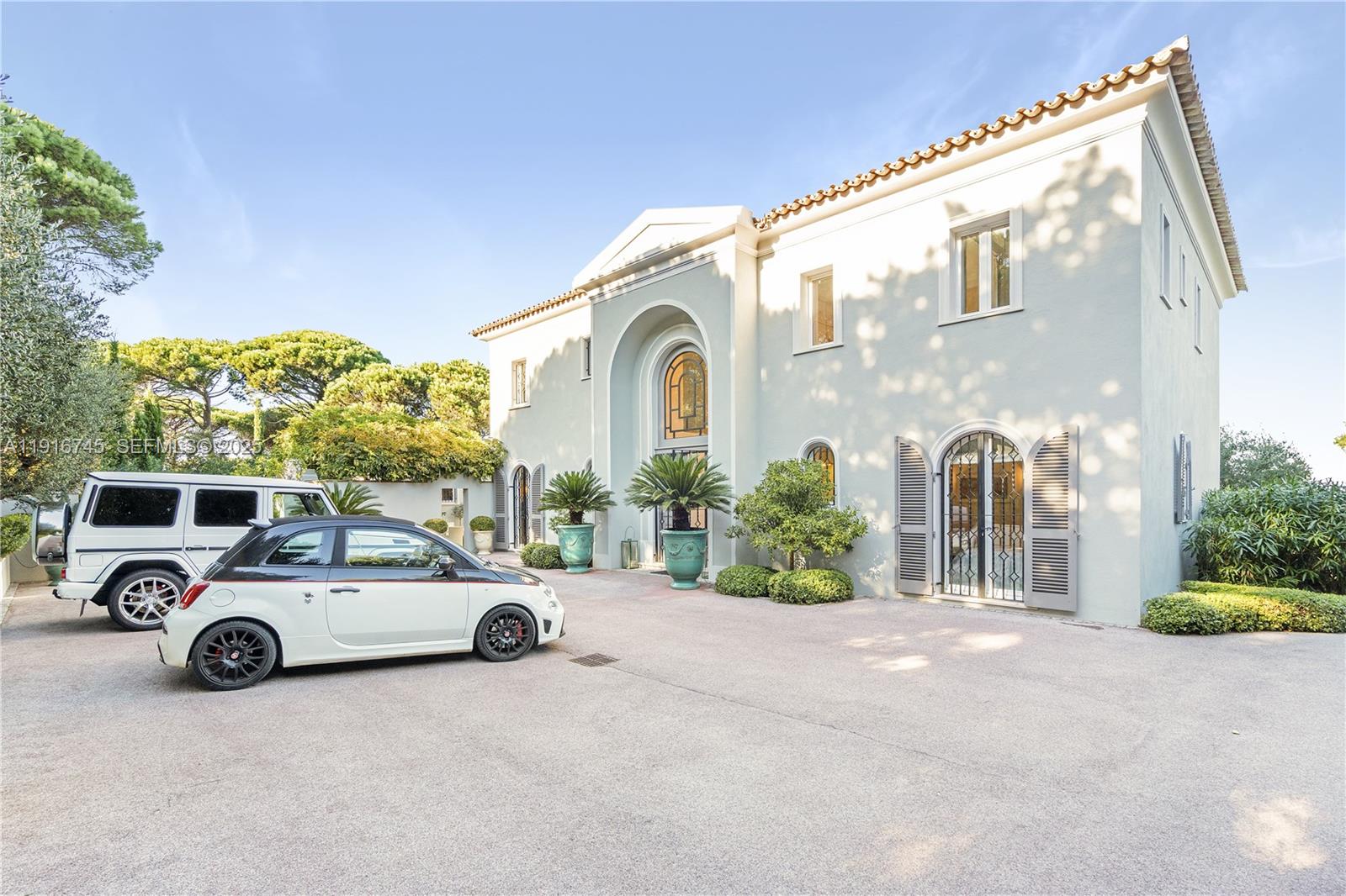 Saint Tropez - Residential