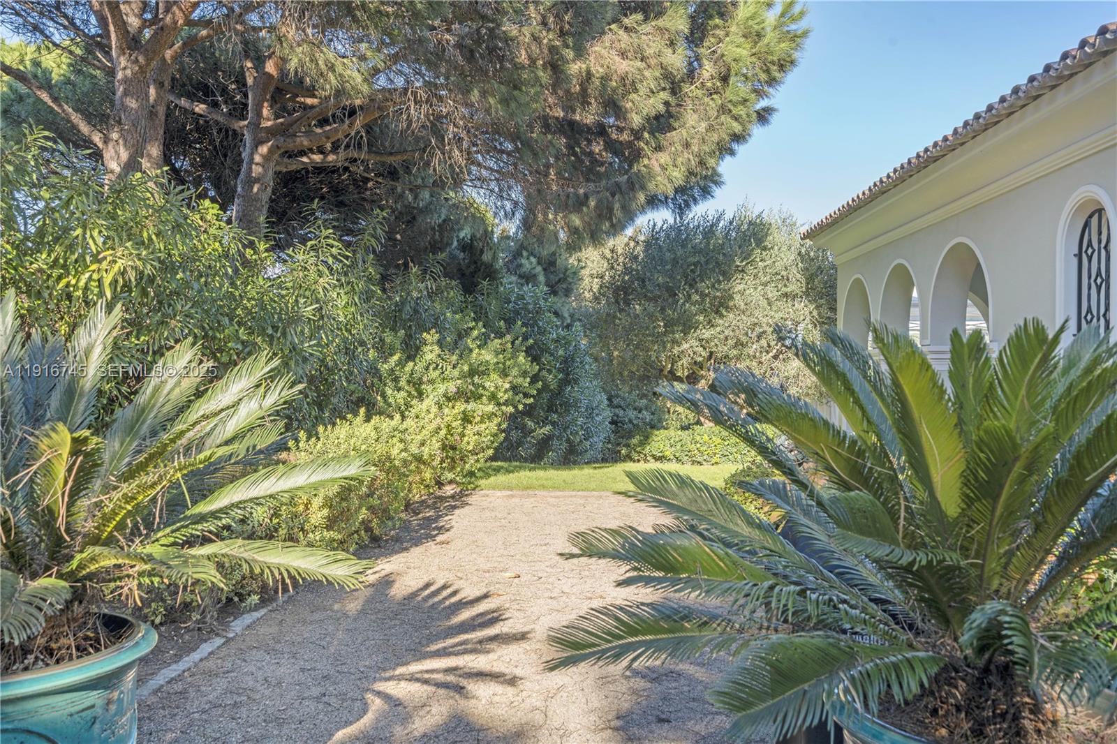 Saint Tropez - Residential