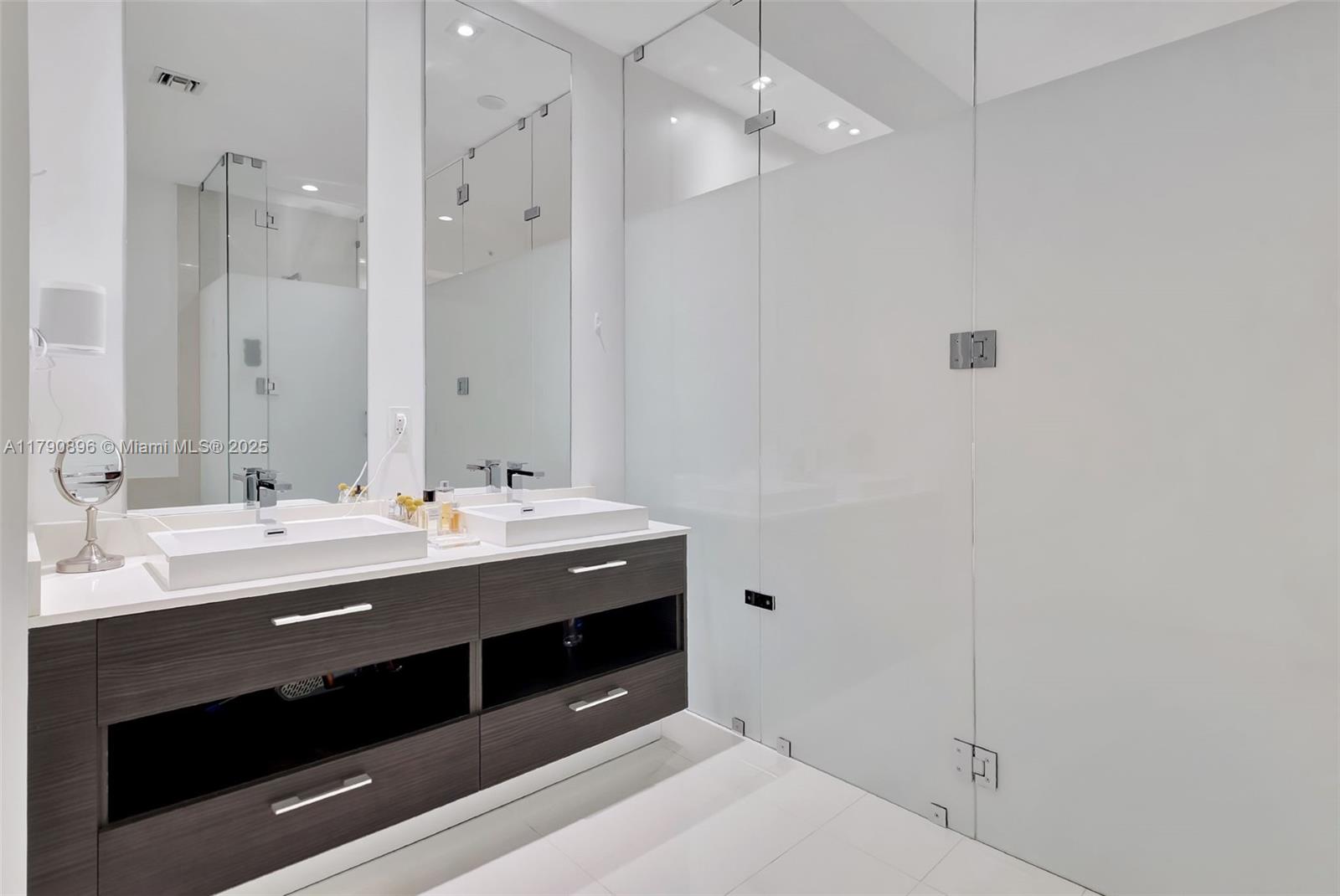 BRICKELL HEIGHTS WEST CON - Residential