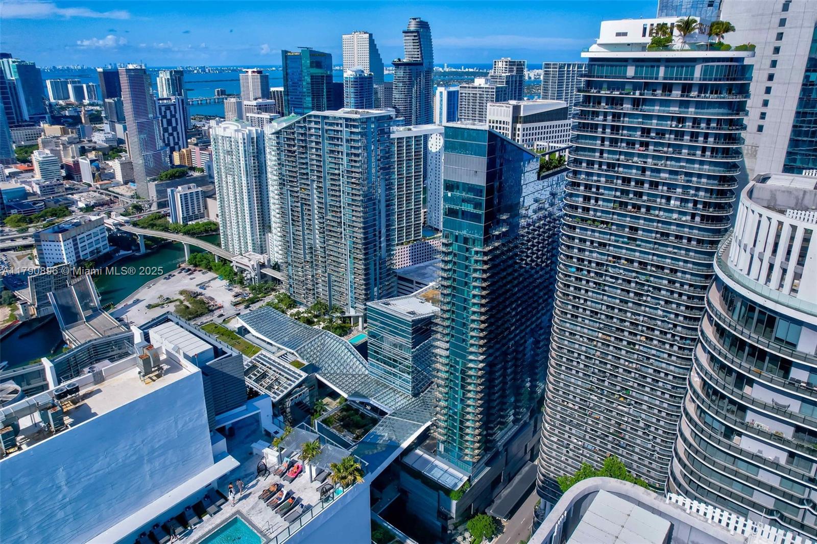 BRICKELL HEIGHTS WEST CON - Residential