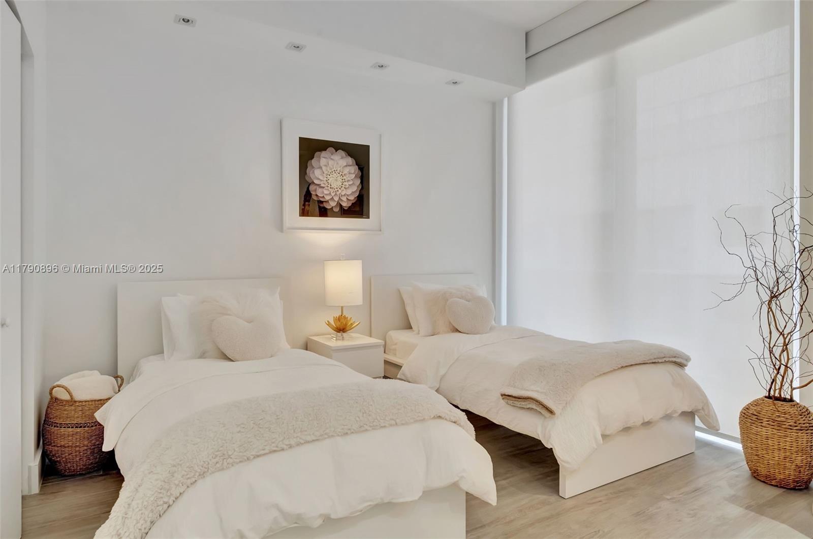 BRICKELL HEIGHTS WEST CON - Residential